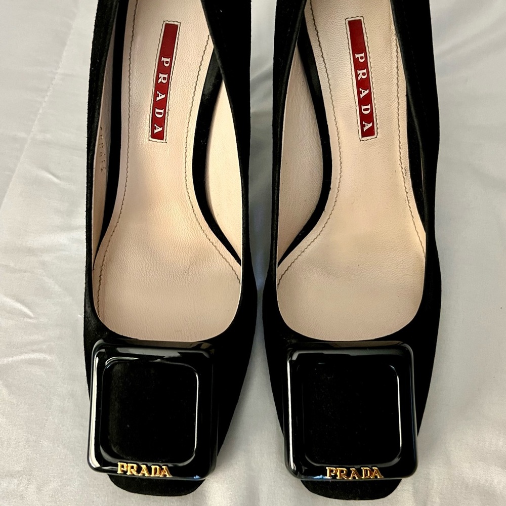 Prada Women Suede Heels 38.5 Excellent Condition